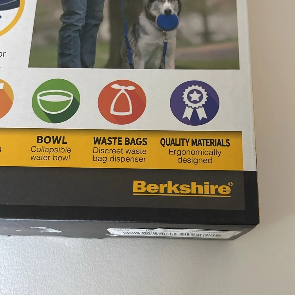 NWT Berkshire 5-in-1 Multi Dog Leash, Water Bot, Hook, Bowl, Bag Dispenser Blue
